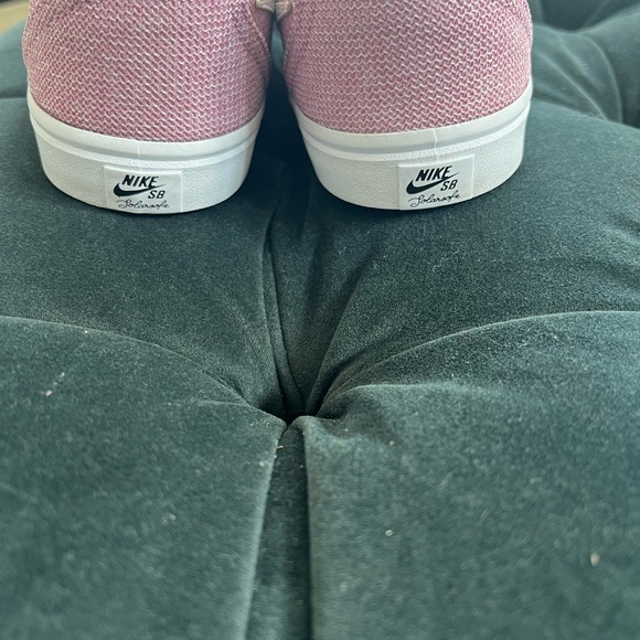 NikeSB Women Pink Sneakers - Picture 2 of 6
